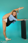 gymnast flexible homeflexio girls